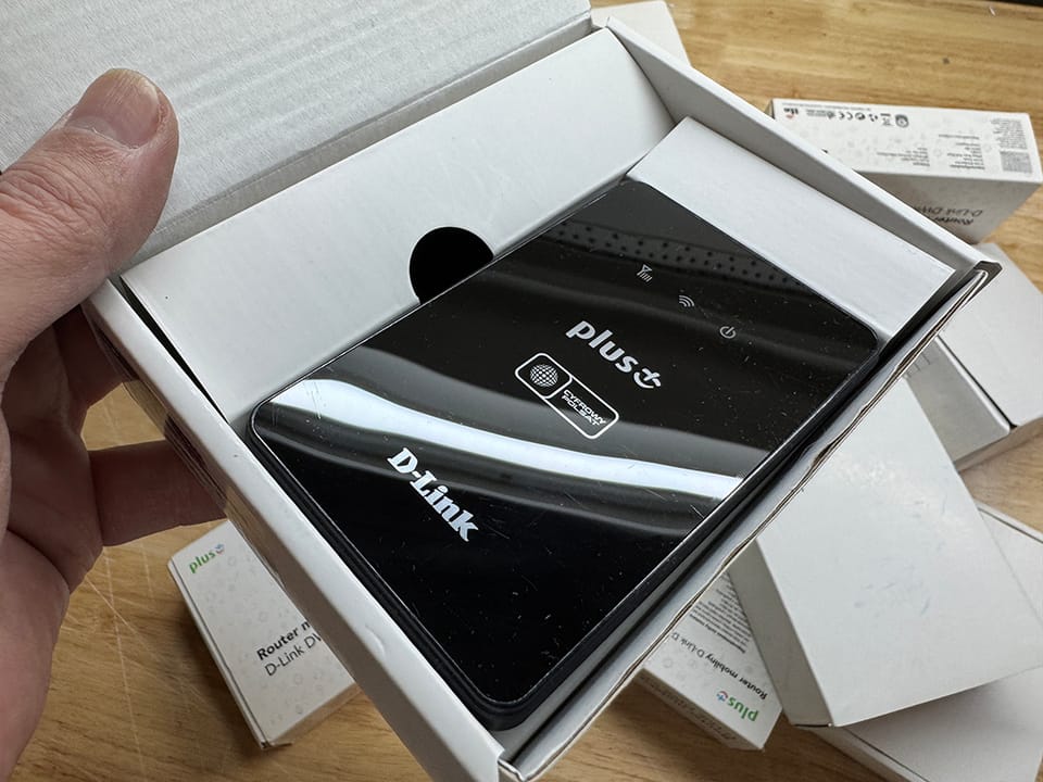 Router, Modem LTE na kartę SIM z WiFi D-Link DWR-932 C1 zwroty