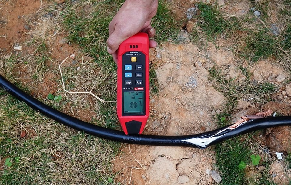 Wykrywacz przewodów UNI-T UT25CL