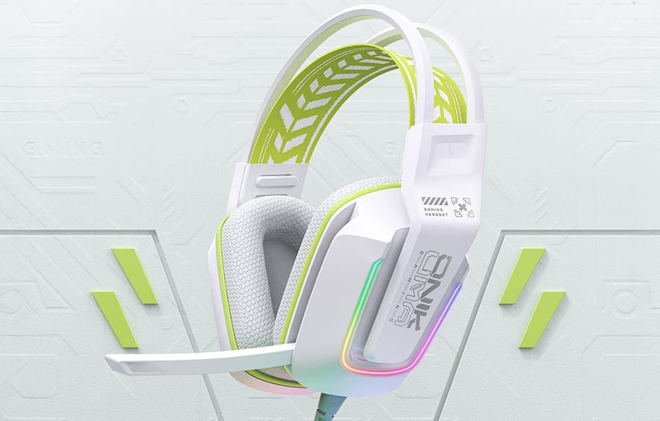 Białe słuchawki z zielonym akcentem na futurystycznym tle