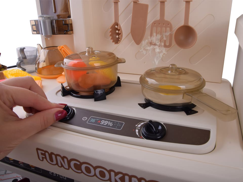 Interaktywna beżowa kuchnia dla dzieci + efekty: światło dźwięk para ZA5766