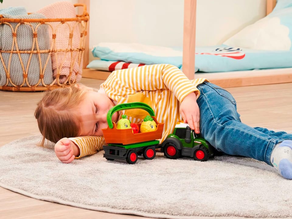 Traktor z przyczepą zdejmowaną i 3 owoce - gra i świeci ZA6182 pol_pl_Traktor-z-przyczepa-zdejmowana-gra-i-swieci-3-owoce-ZA6182-23688_5