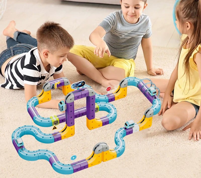 Tor Magnetyczny Zjazd samochodowy Kolejka Zjeżdżalnia Pociąg Klocki Konstrukcyjne 114 el.