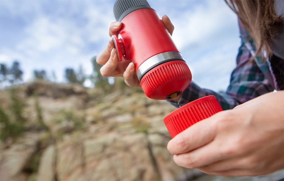 Przenośny ekspres do kawy WACACO Nanopresso Lava Red + Etui