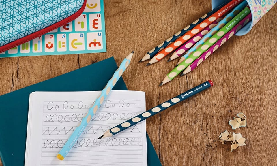 Ołówek STABILO EASYGRAPH 2B dla praworęcznych zielony 322/04-2B