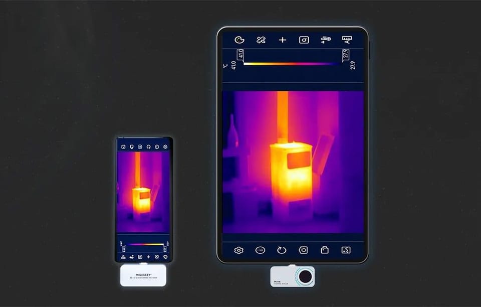 Porównanie widoku aplikacji termowizyjnej na ekranie smartfona oraz większego tabletu.