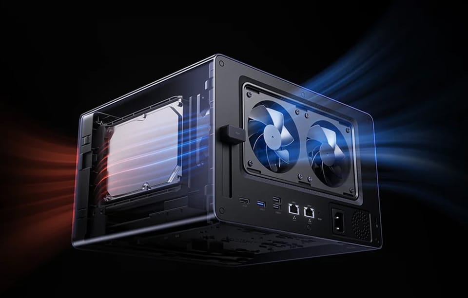 Serwer plików NAS Ugreen DXP6800 Pro, 6-dyskowy, Intel i5-1235U, 8GB DDR5, 2x 10GbE, 8K HDMI, SD 4.0