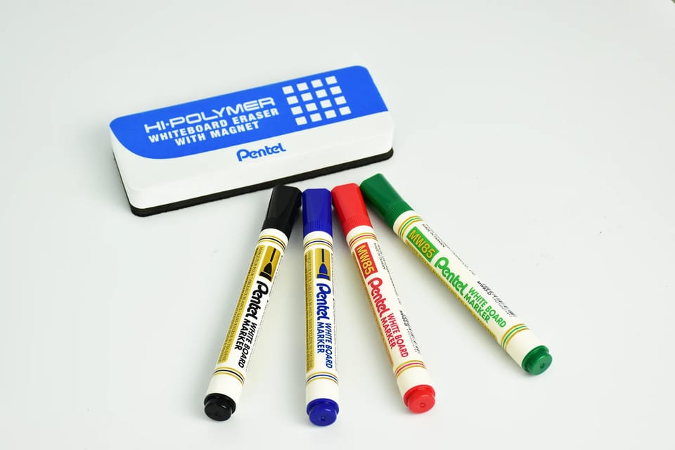 Markery do tablic MW85-ST4ABCDPL 4szt. z gąbką PENTEL