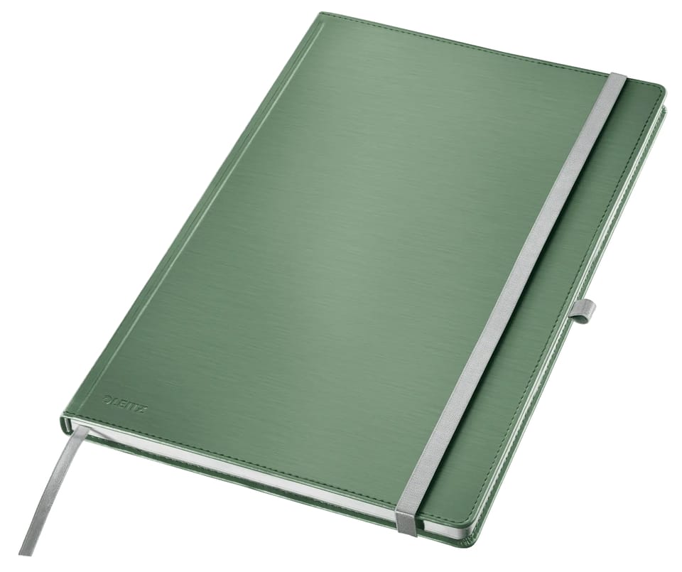 Notatnik w twardej oprawie Style A4 w kratkę seledynowy 44761053 LEITZ