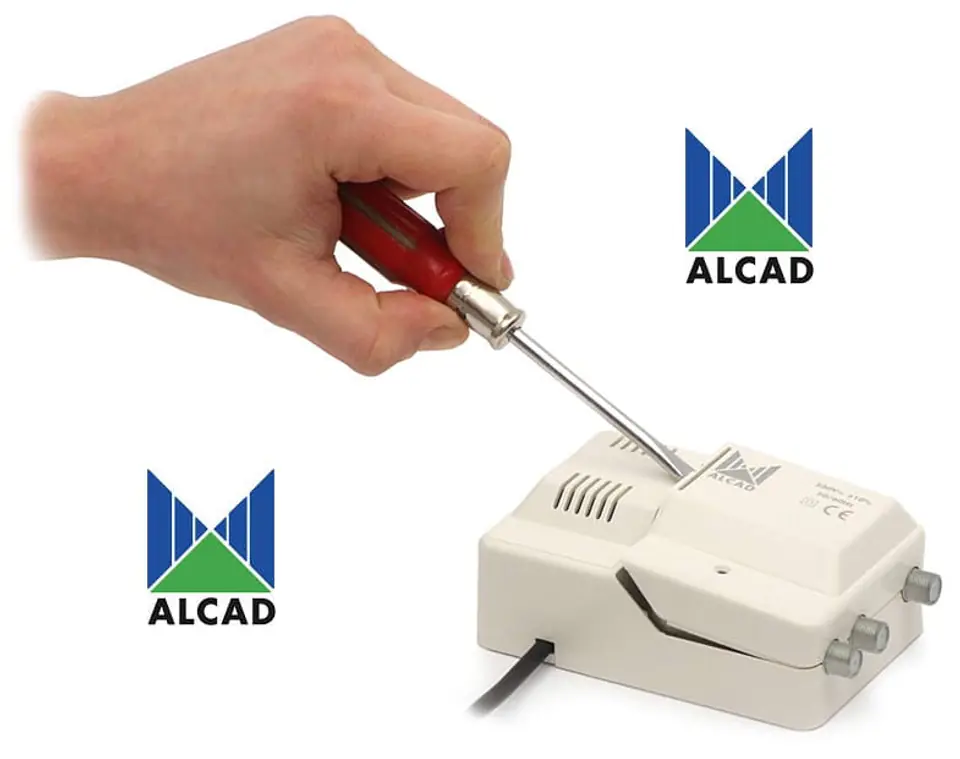 Wzmacniacz szerokopasmowy ALCAD CA-215