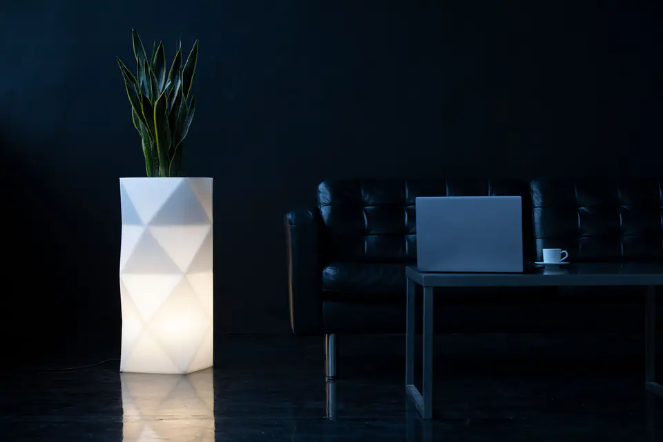 Asti white garden pot with lighting